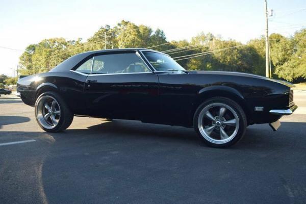 1968 Chevrolet Camaro V8 6-Speed Manual