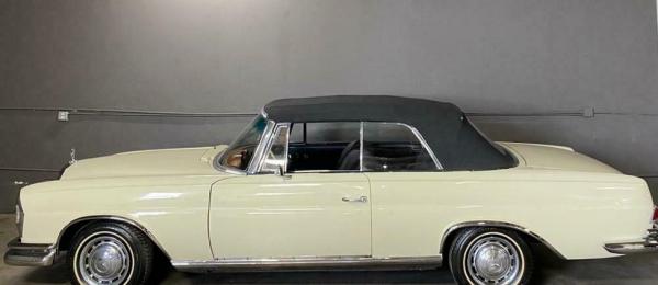1965 Mercedes-Benz Cabriolet 220 SE 200-Series