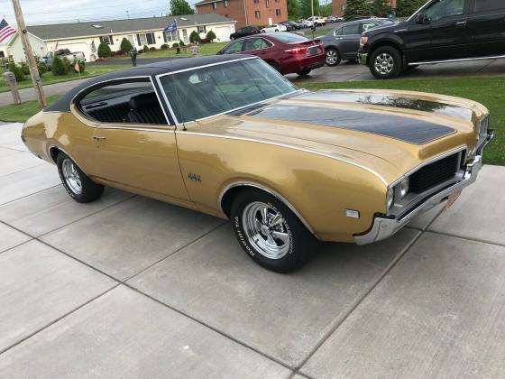 1969 Oldsmobile 442 extensive frame on restoration 5500 miles on the build