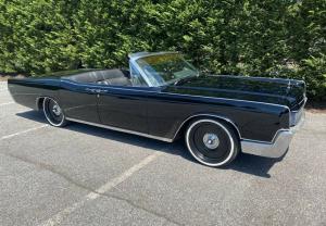 1967 Lincoln Continental Convertible beautifully restored everything works