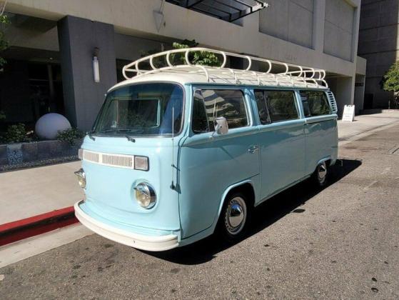 1974 Volkswagen 1974 VOLKSWAGEN BUS TYPE 2 62520 MILES
