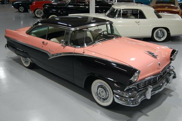 1956 Ford Victoria Fairlane Tudor Victoria Coral Mist