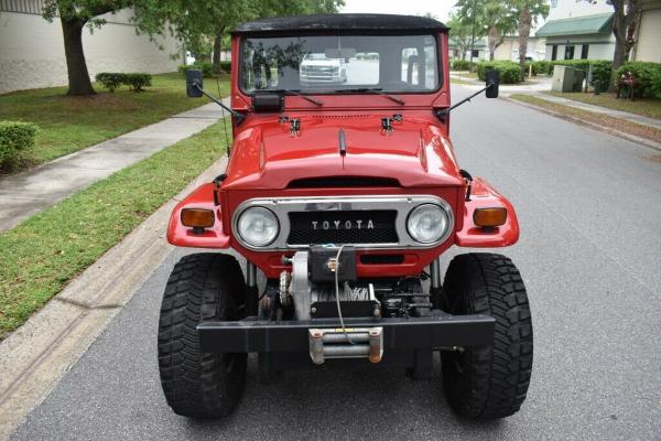 1970 Toyota FJ Cruiser CHEVY CRATE ENGINE MANUAL 49074 Miles