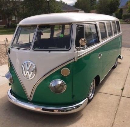 1965 Volkswagen BusVanagon VW Deluxe GreenWhite