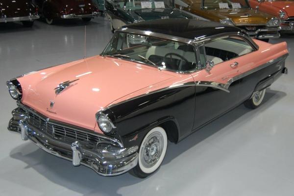 1956 Ford Victoria Fairlane Tudor Victoria Coral Mist