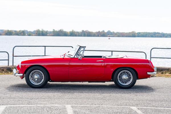 1966 MG Roadster Chassis # G HN3 Manual