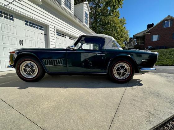 1968 Triumph TR250 Roadster 2498cc Engine Manual