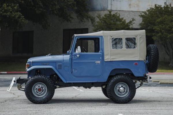 1971 Toyota Land Cruiser FJ40 Custom 350 V8 build