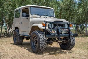 1975 Toyota FJ Cruiser Classic FJ 6 cyl 4 spd