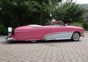 1951 Ford Custom matching 2 tone interior